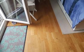 Zimmer mit eigenem Bad in Märchenstadt!